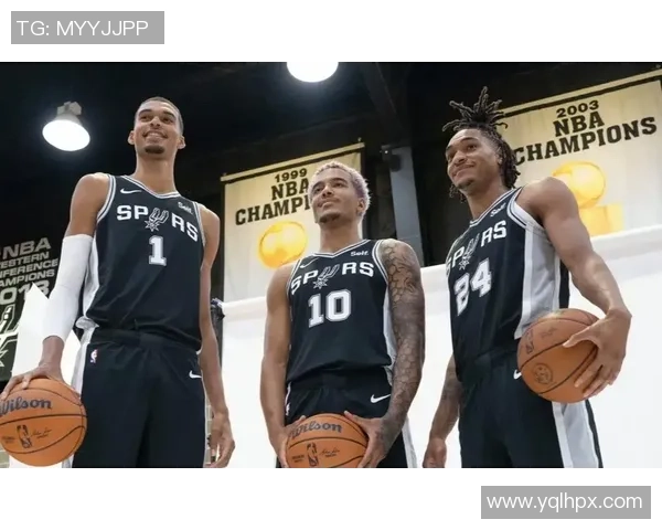 马刺与猛龙精彩对决回放全程回顾与精彩瞬间分析