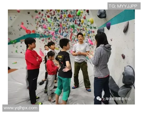 成都攀岩队深度解析防反策略与训练方法的全景揭秘